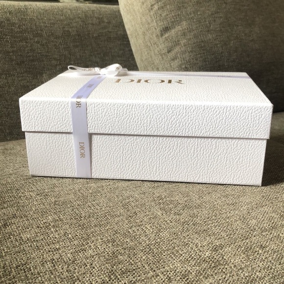 Dior White Empty Rectangle Gift Box Paper White Logo Ribbon Holiday Gift - Picture 4 of 16